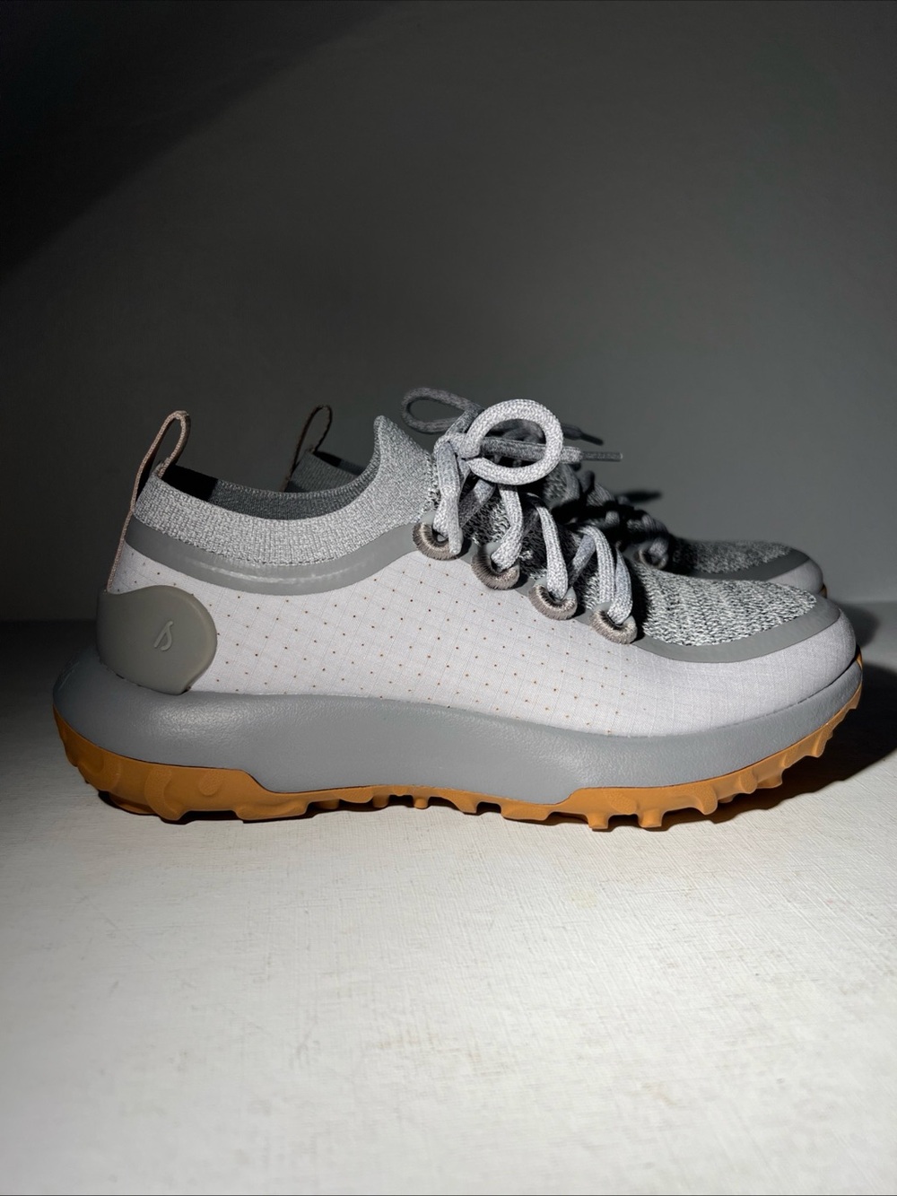 Allbirds Trail Runners Womens Size 7 Gray Hiking Walking Running Sneakers EU 37